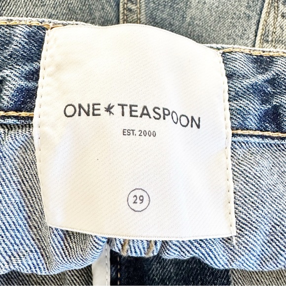 Free People One teaspoon Bandits Low-Waist Denim Shorts - Picture 10 of 11